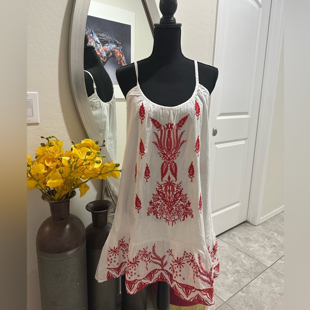 BOHO White and Red Embroidered Mini Dress - Picture 12 of 14
